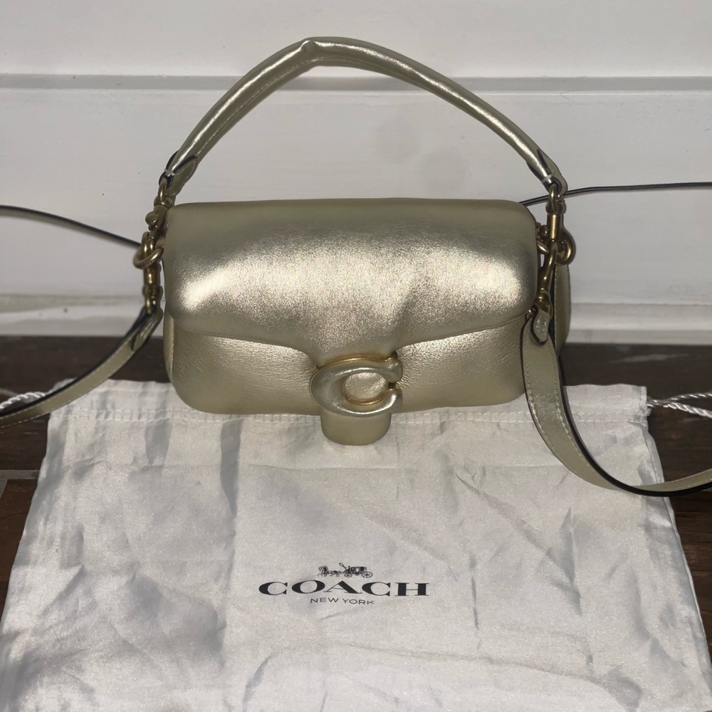 Pillow Tabby Shoulder Bag 18 Coach Bag